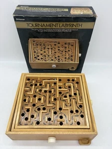 Juego Laberinto Torneo Madera Pressman Vintage con 1 Bola de Acero y Caja Original #8000 - Imagen 1 de 14