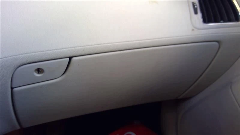 Cadillac CTS 2008 guantera luz titanio Foto 1 de 1