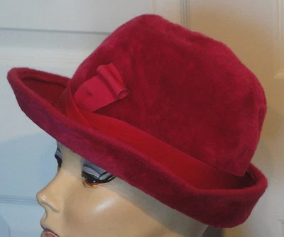 Vintage Magenta Fuzzy Wool Empress Hat - Image 1 of 4