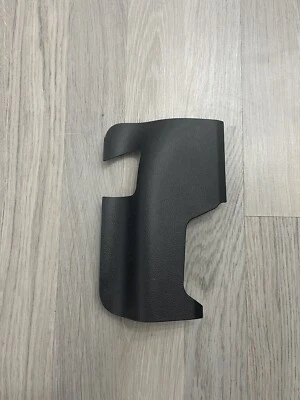 Borde interior delantero derecho del lado del pasajero 10-13 OEM Suzuki Kizashi Foto 1 de 4