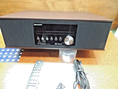 ESTATE SHARP COMPACT DISC STEREO SYSTEM WITH MANUAL AND REMOTE,EXTRA CLEAN - Image 1 of 4