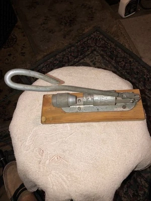 VTG REED’S ROCKET PECAN CRACKER EITTLEROCK ARK,NUT CRACKER RARE.ADJUSTABLE  - Image 1 of 4