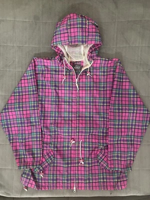 Chaqueta cortavientos vintage Woolrich para mujer grande rosa a cuadros nailon con capucha Foto 1 de 4