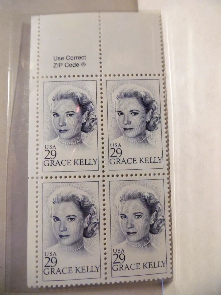 SCOTT STAMP # 2749 GRACE KELLY 29 CENT ZIP BLOCK - MNH - Image 1 of 1