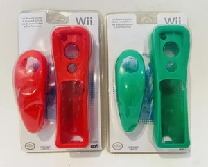 2-Pack Official Nintendo Wii Remote Jacket & Nunchuk Glove Mario Red Luigi Green - Picture 1 of 4