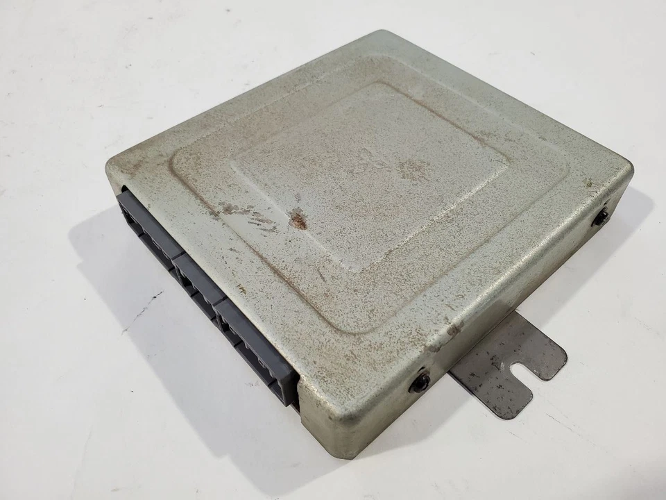 1997 Suzuki X90 OEM módulo de computador eletrônico 33920-79ea 1.6L manual  - Imagem 1 de 4