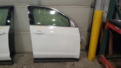 Front Passenger Right Door from 2011 Chevrolet Equinox 6613110 Foto 1 de 4