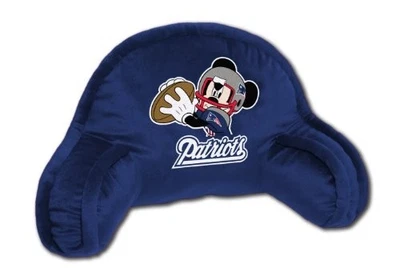 Almohada de felpa bordada de 12" x 20" de Mickey Mouse de los New England Patriots Foto 1 de 3