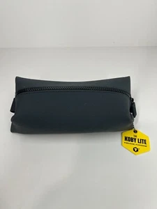 Tooletries The Koby Lite Toiletry Bag - Charcoal zip up leak resistant silicone - Foto 1 di 8