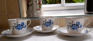 MADE IN CZECHOSLOVAKIA VINTAGE FINE CHINA BLUE ROSE DESIGN THREE CUPS & SAUCERS - Picture 1 of 5
