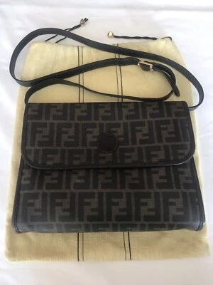 Bandolera/bolso de hombro Fendi vintage en tabaco - ¡Hallazgo raro! Foto 1 de 4