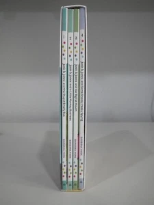 Junie B. Jones's First Boxed Set Ever! (Bücher 1-4) Paperbook sehr guter Zustand - Bild 1 von 11