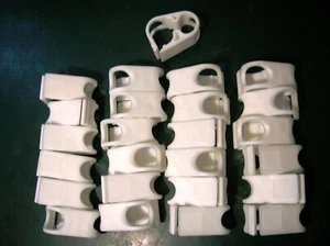 Weiße Kunststoff Acetal Schlauchschelle akzeptiert Schläuche bis zu 1/2" Außendurchmesser Menge 20 - Bild 1 von 3