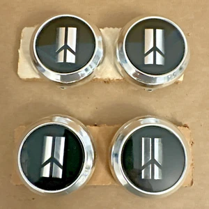 NOS OLDSMOBILE DELTA 98 88 WHEEL CENTER CAP 1986 1987 1988 1989 1990 SET OF 4 - Picture 1 of 24