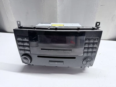 Mercedes C-Klasse W203 original Autoradio CD Radio MF2730 2038704589 - Bild 1 von 3