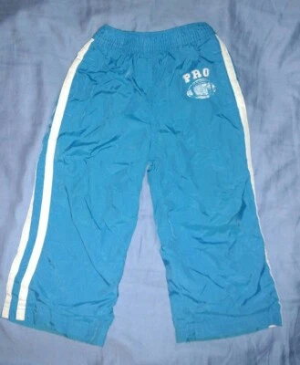Pantalones deportivos The Children's Place Boys 24 MO USADOS EN EXCELENTE ESTADO Foto 1 de 4
