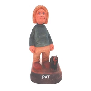 Figura de madera tallada a mano de Mike Mayberry para mujer Pat 6 pulgadas de alto - Imagen 1 de 9