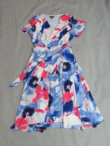 Alfani Wrap Dress Womens Size 10 Blue Floral Boho Flowy Rich Girl Vacation Beach - Picture 1 of 9