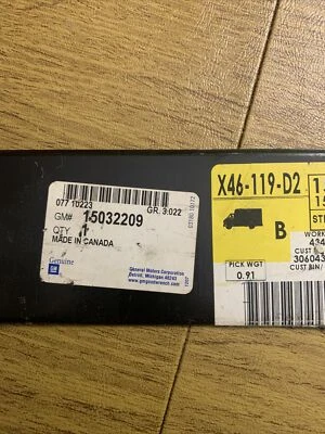 OEM NEW 98-04 GM Chevrolet GMC Oldsmobile Blazer Jimmy Fuel Tank Strap 15032209 - Image 1 of 3