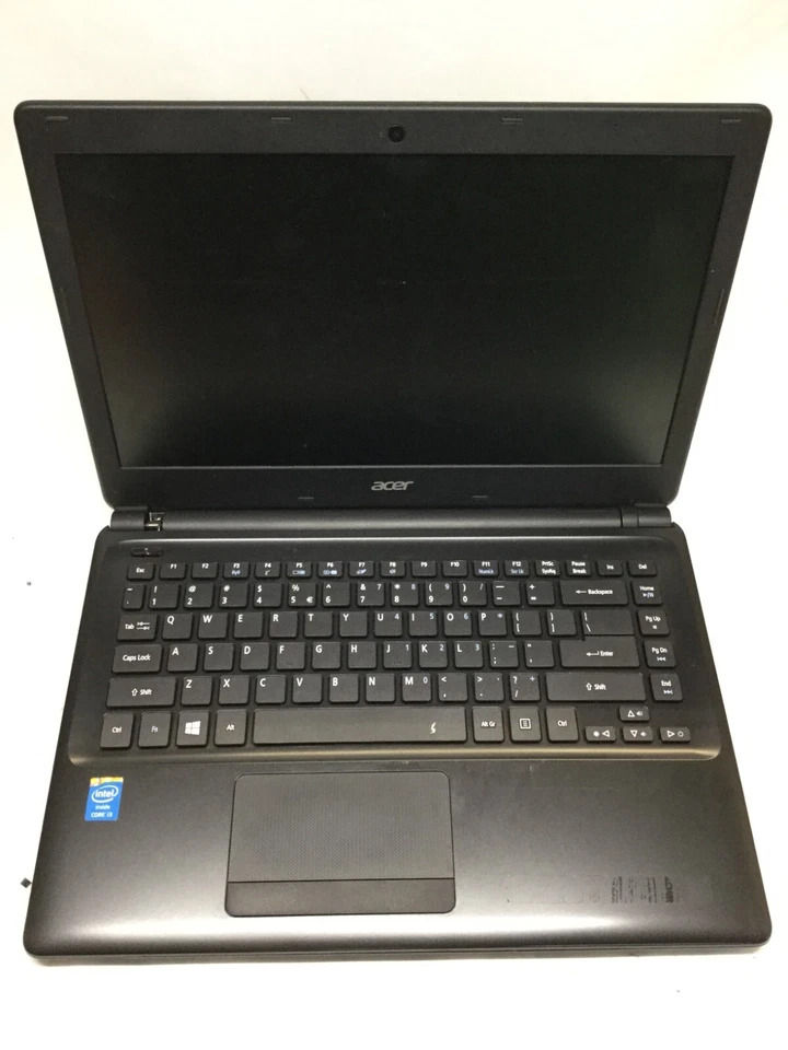 Acer TravelMate P245 14" Laptop Intel Core i5 4th Gen.- DOES NOT POWER -MZ - Image 1 of 4