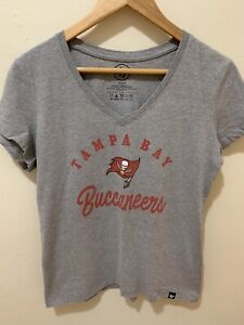 Tampa bay buccaneers 47 womens t shirt size M