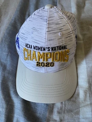 Gorra de campeones de voleibol NCAA 2020 de la Universidad de Kentucky Foto 1 de 4