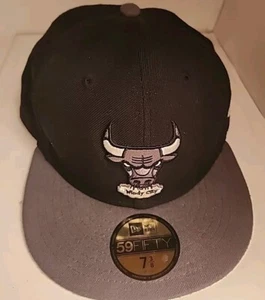 New Era NBA Chicago Bulls 59FIFTY Fitted Cap 7 3/8 - Picture 1 of 6