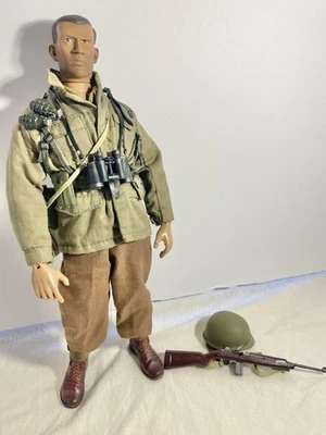 WW2 American Infantry: Battle Ready Rifleman 1:6 Soldier Dragon Model M1 Carbine - Image 1 of 4