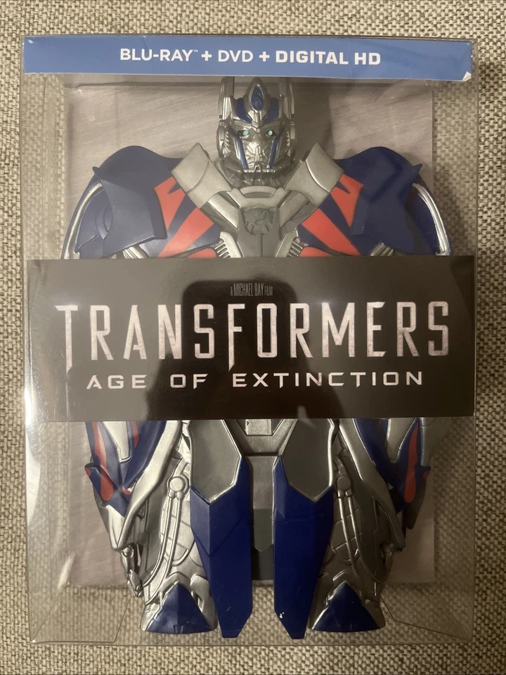Tranformers Age of Extinction Limited Edition 3 Disc Blu-ray/ Optimus Prime Case - Image 1 of 4