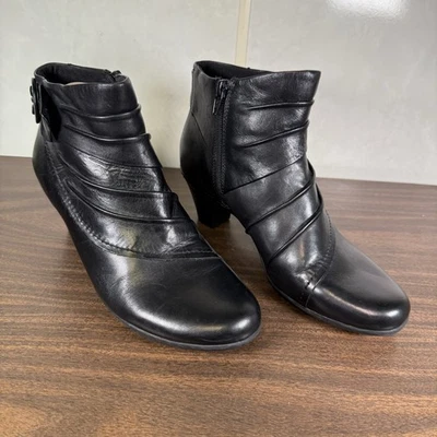 Cobb Hill Women's Sabrina Boot Black Leather Ruched Sz 9 M  Bootie Heel - Image 1 of 4