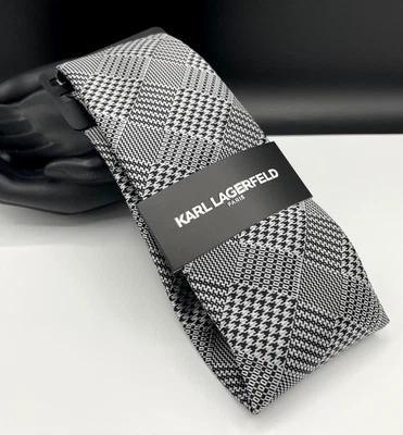 Corbata de poliéster Karl Lagerfeld para hombre ~ negra ~ cuadros ~ NUEVA PRECIO DE VENTA SUGERIDO POR EL FABRICANTE: $35. Foto 1 de 3