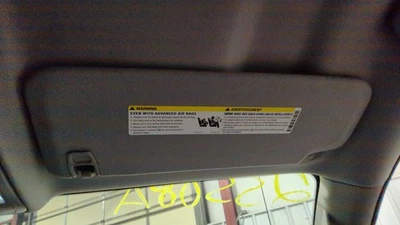 Chevrolet Silverado 2014-2019 parasol interior de pasajero derecho gris-H0U Foto 1 de 3