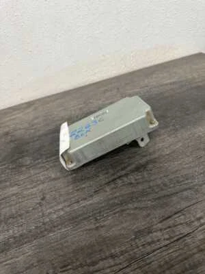 Módulo de control de transmisión Subaru Forester 2000-2001 OEM N.M.: 31711 AE671 Foto 1 de 4