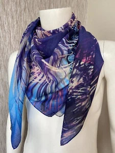 PAUL SMITH DAYDREAMING WITH MY CAMERA SCARF 120cm X 120cm MADE IN ITALY RARE - Picture 1 of 12