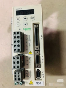 1pc used LXM23CU04M3X  Servo Drive - Bild 1 von 6