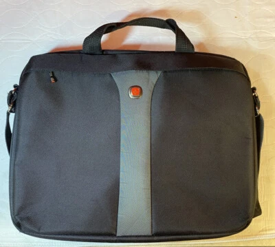 Funda para portátil Wenger Legacy 17" (WA-7444-14F00) Foto 1 de 4