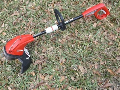 Homelite UT41113 Straight Electric String Trimmer 13" 4 Amp - Image 1 of 4