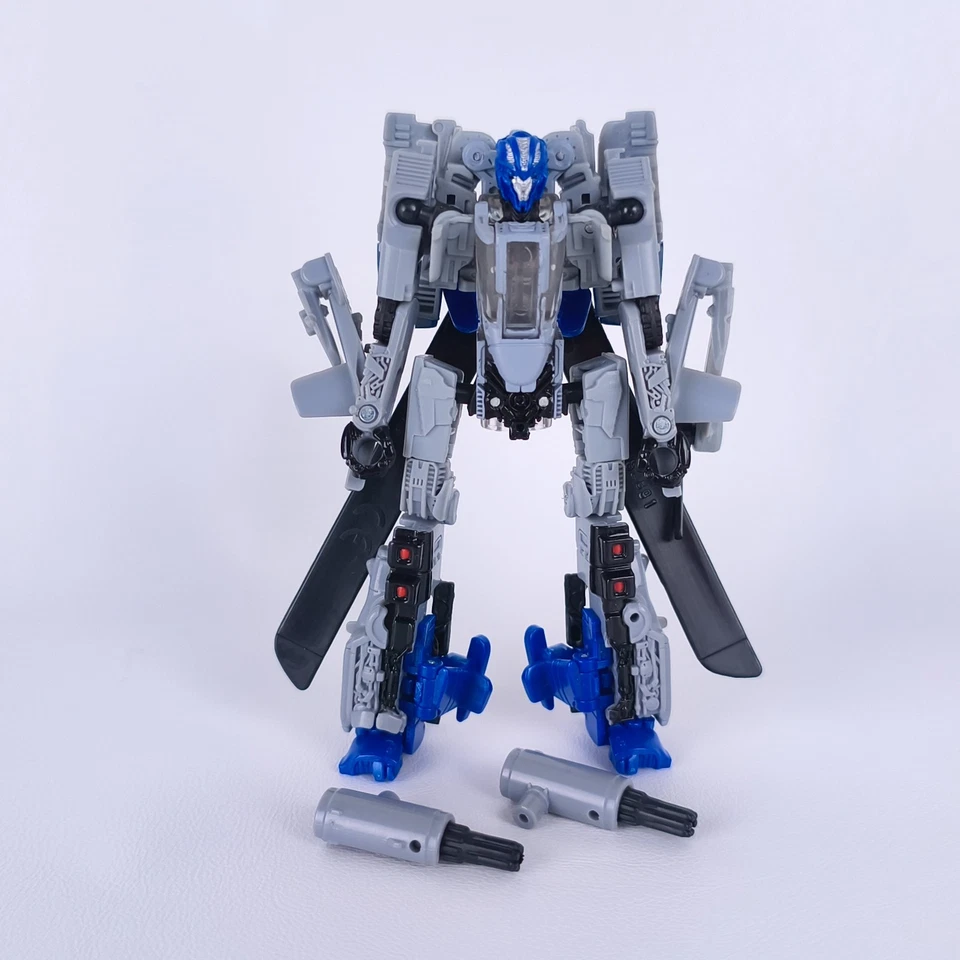 Transformers Dropkick Complete SS-22 Studio Series Deluxe Class - Image 1 of 4