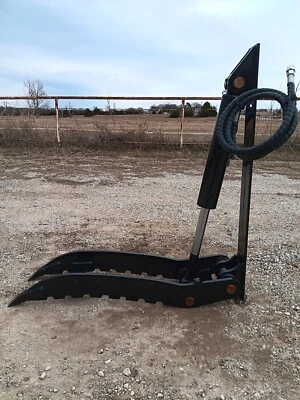 Accesorio hidráulico universal para pulgar se adapta a mini excavadora de tamaño 50 a 85 Foto 1 de 4