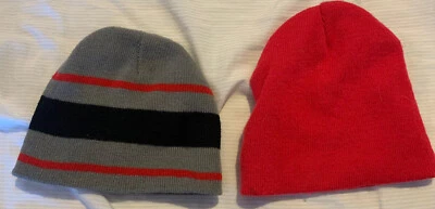Chapéus de inverno masculinos 2 pares vermelho e cinza e preto tamanho único - Imagem 1 de 4