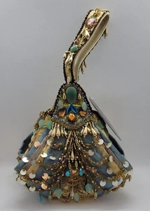 Mary Frances Beaded Purse, NWT, Dust Bag, Cert. of Authenticity, HAS ISSUES - Picture 1 of 8