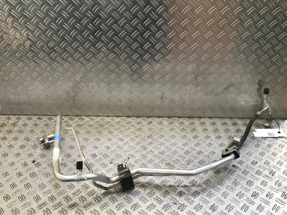 681390 681390 Tubo Alta Pressione per Climatizzatore Ford Transit Connect Large Room Slim - Immagine 1 di 1