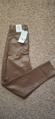 Nuevo con etiquetas Pantalones Zara Hi Rise Marrón Claro Pierna Recta Imitación Cuero Talla Pequeña Clásicos Foto 1 de 4
