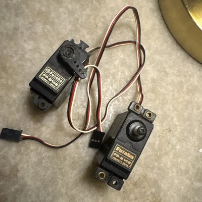 Lot of 2 RC Part Accessories Futaba Servos FP-S148 Indirect Drive - Image 1 of 4