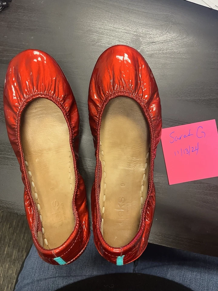 Sapatilhas de balé TIEKS by Gavrieli couro envernizado diamante vermelho tamanho 9 edição limitada - Imagem 1 de 4