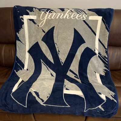 NY Yankees Throw Blanket NORTHWEST MLB 46x60 Dimensional Design Micro Raschel - Image 1 of 4