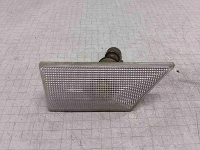 OPEL VECTRA C GTS Parafango anteriore destro segnale di svolta E358890 13101912 2.20 32506221 - Immagine 1 di 3