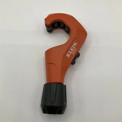 NUEVO Klein Tools 50046 Cortador de tubos oscilante constante 1/8” - 1 3/8 Foto 1 de 4