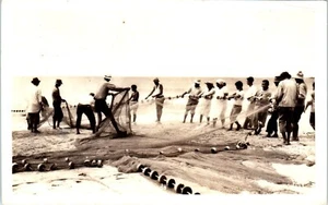 H-137 Hukilau Fishing Net Hawaiian Islands RPPC Postcard Posted U.S. Navy 1945 - Picture 1 of 2