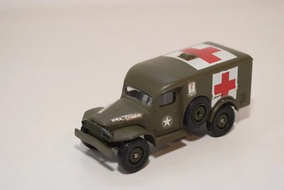 A54 1:50 SOLID DODGE WC-54 1989 AMBULANCIA DEL EJÉRCITO VERDE CASI COMO NUEVO Foto 1 de 4